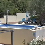 Luger Gartenapartment شقة Ražanj