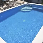 Luger Gartenapartment شقة Ražanj
