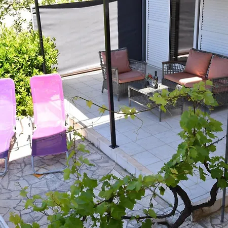 Luger Gartenapartment Appartement Ražanj
