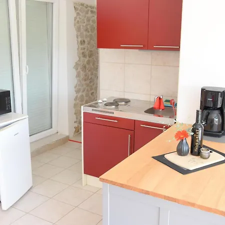 Luger Gartenapartment Apartamento Ražanj