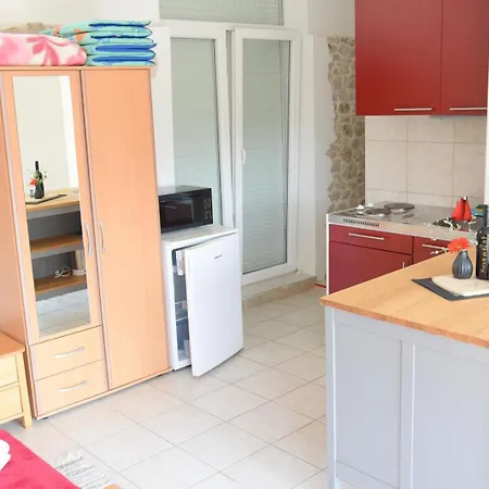 Apartamento Luger Gartenapartment Ražanj