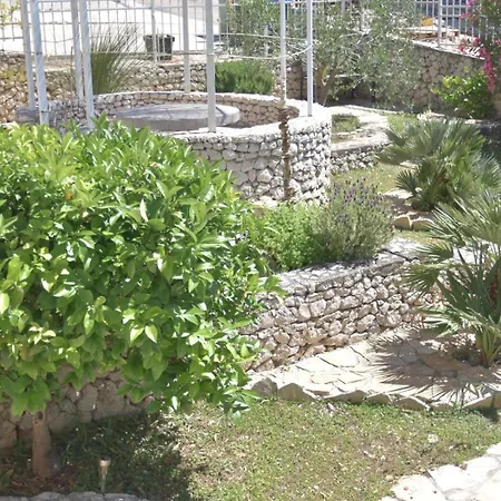 Luger Gartenapartment Appartement Ražanj
