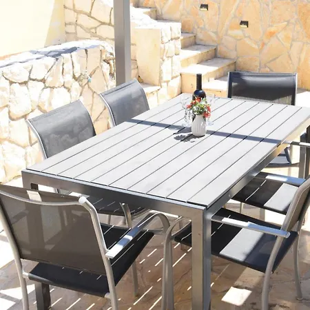 Apartamento Luger Gartenapartment Ražanj