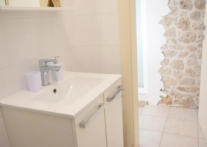 Daire Luger Gartenapartment *