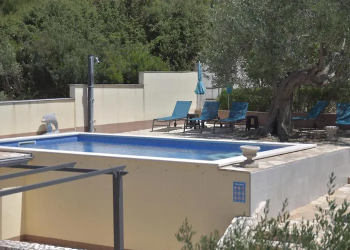 Luger Gartenapartment Apartman Razanj