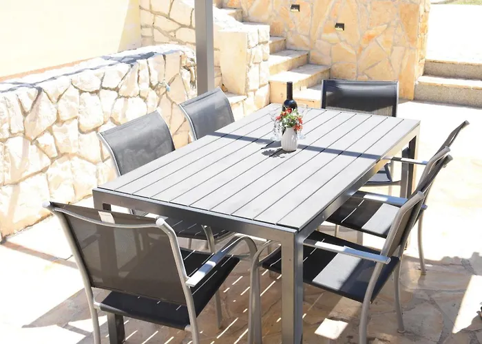 Daire Luger Gartenapartment Ražanj